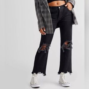 Free People • black MAGGIE knee hole straight leg mid rise distressed jeans